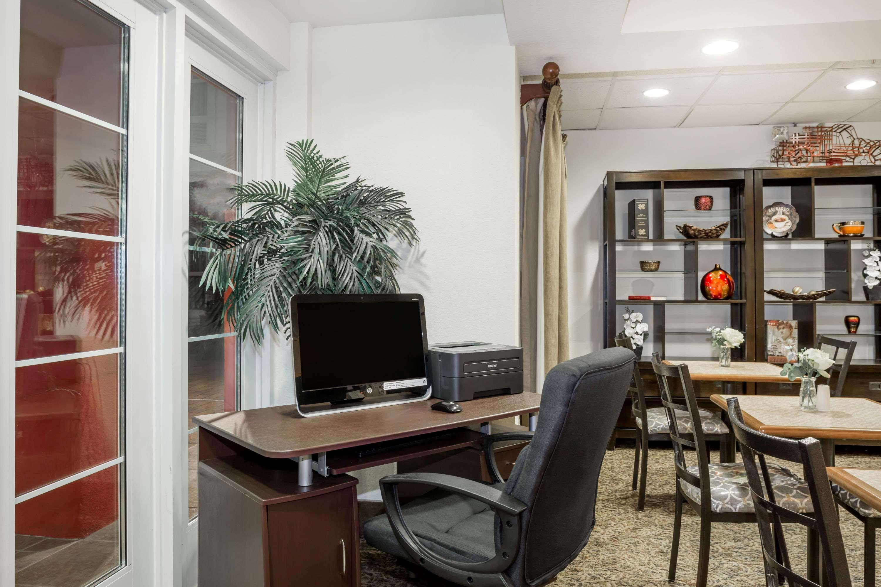 Hawthorn Extended Stay By Wyndham Panama City Beach Upper Grand Lagoon Exterior foto