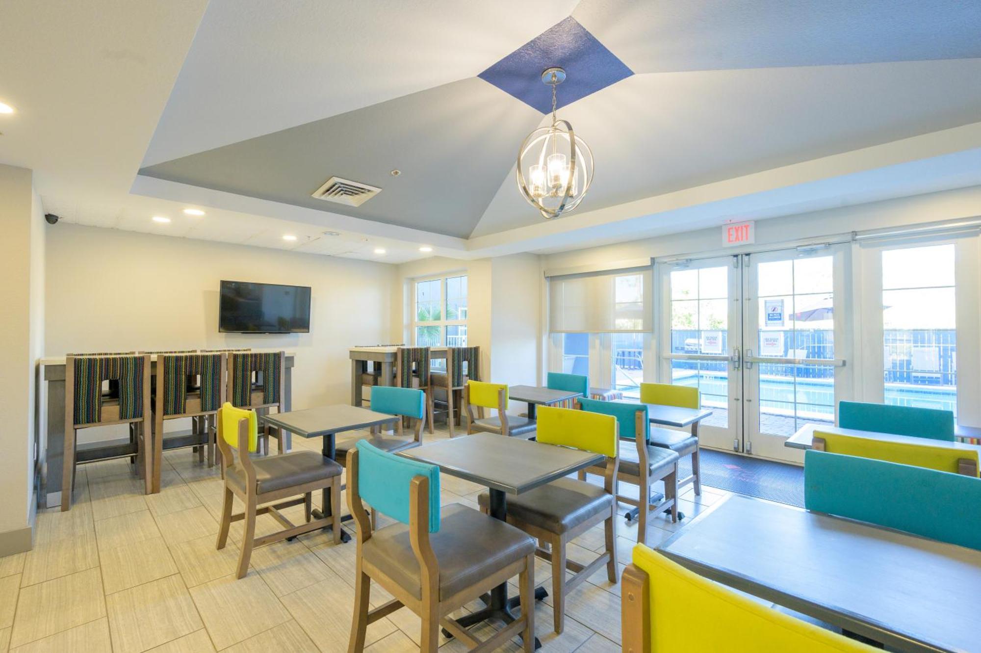 Hawthorn Extended Stay By Wyndham Panama City Beach Upper Grand Lagoon Exterior foto